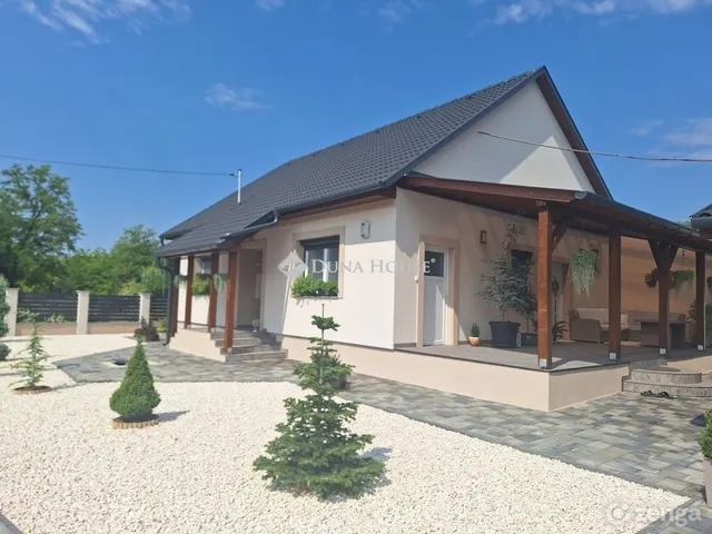 Eladó mezőgazdasági ingatlan Kerekegyháza 158 nm