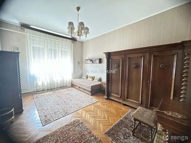 Eladó lakás Kecskemét 101 nm