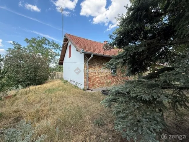 Eladó mezőgazdasági ingatlan Kerekegyháza 100 nm