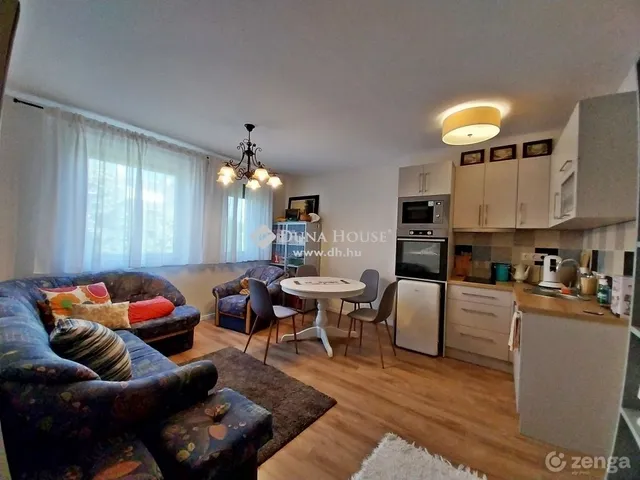 Eladó lakás Szeged 81 nm