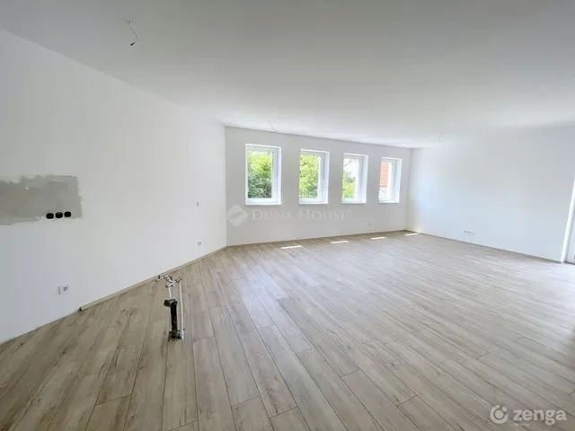 Eladó lakás Kecskemét 106 nm