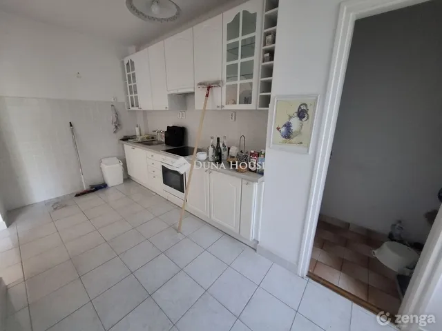 Eladó lakás Kiskunfélegyháza 121 nm
