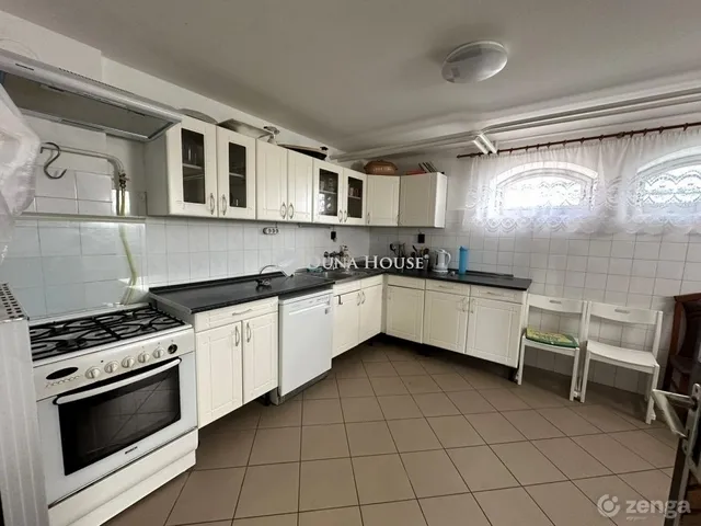 Eladó ház Jakabszállás 190 nm
