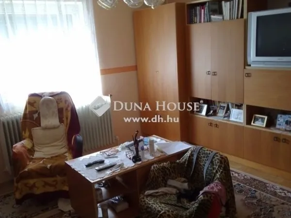 Eladó ház Tiszaalpár 87 nm