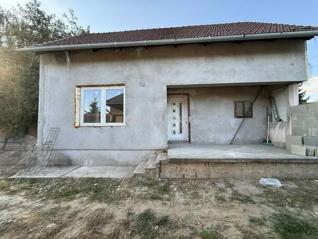 Eladó ház Kecskemét 70 nm