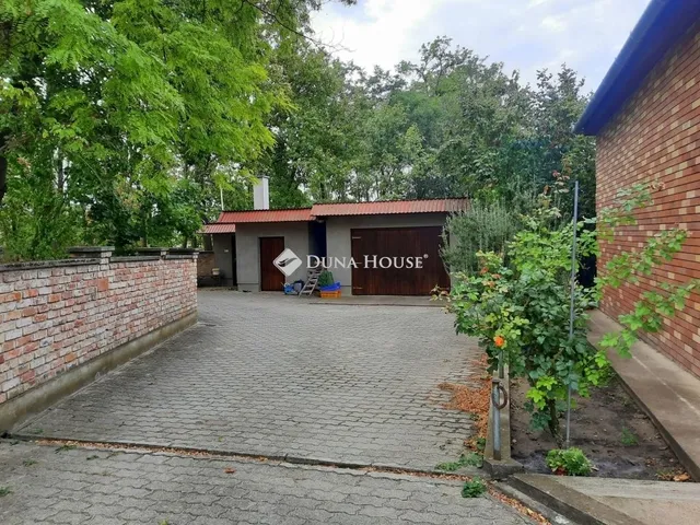 Eladó mezőgazdasági ingatlan Dabas 205 nm