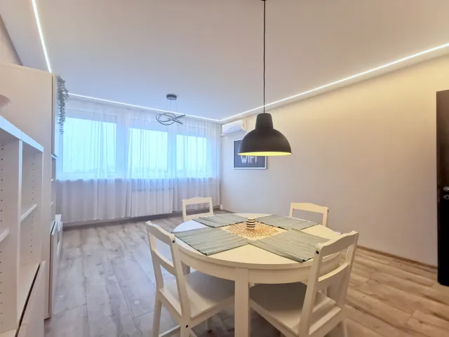 Kiadó lakás Budapest XV. kerület, Pestújhely, Mézeskalács tér 56 nm