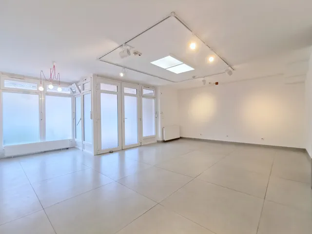 Kiadó kereskedelmi és ipari ingatlan Budapest IX. kerület 46 nm