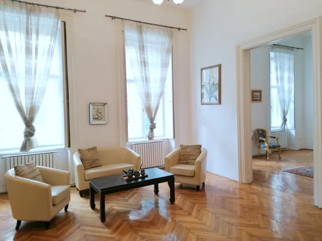 Kiadó lakás Budapest V. kerület, Belváros 118 nm