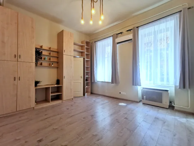 Kiadó lakás Budapest VIII. kerület, Orczy út 33 nm