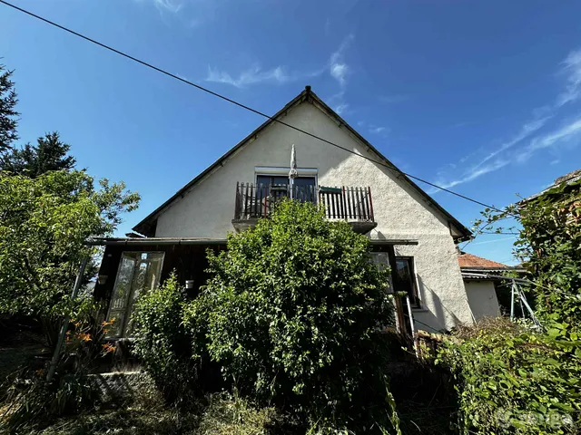 Eladó lakás Dombóvár, Szuhajdomb, Ivanich utca 92 nm