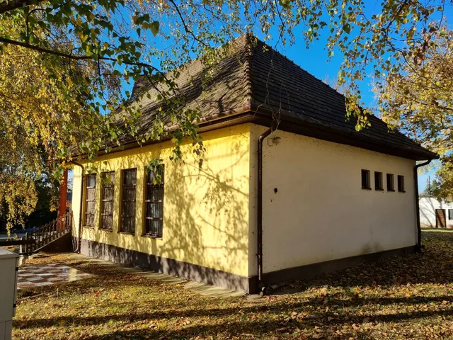 Eladó kereskedelmi és ipari ingatlan Visz, Rákóczi utca 30 202 nm