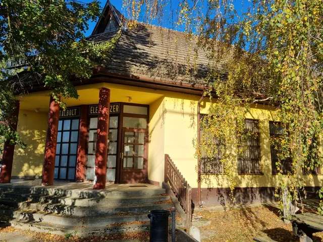 Eladó kereskedelmi és ipari ingatlan Visz, Rákóczi utca 30 202 nm