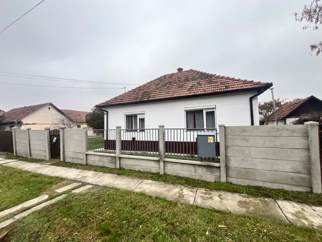 Eladó ház Sarkad 70 nm