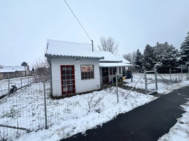 Eladó kereskedelmi és ipari ingatlan Sarkad 48 nm