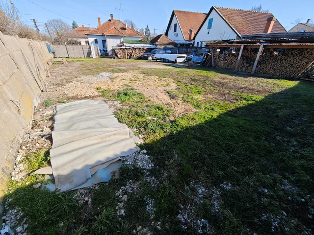 Eladó ház Gyula, Deák Ferenc tér 75 nm