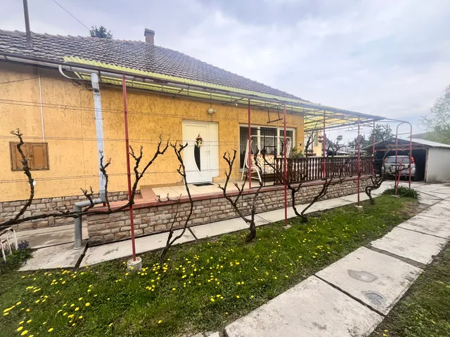 Eladó ház Sarkad 92 nm