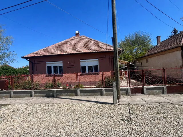 Eladó ház Sarkad 89 nm