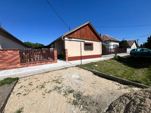 Eladó ház Sarkad 77 nm