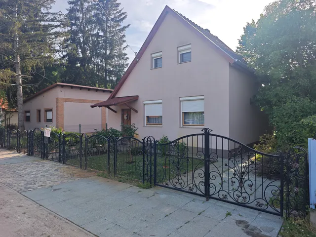 Eladó nyaraló Gyula, Városerdő 80 nm