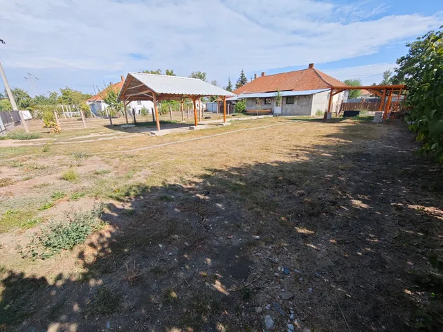 Eladó ház Sarkad 105 nm