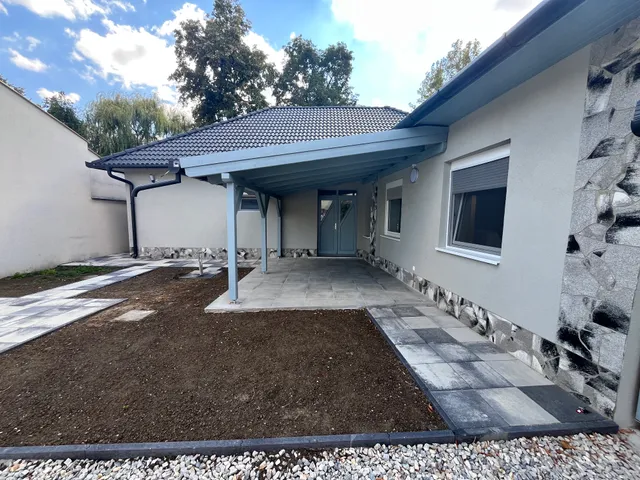 Eladó ház Gyula, Köröspart utca 103 nm
