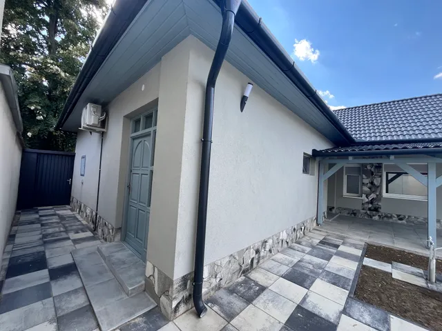 Eladó ház Gyula, Köröspart utca 103 nm