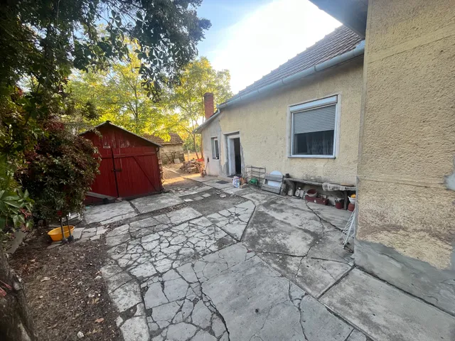 Eladó ház Sarkad, Bihar utca 75 nm