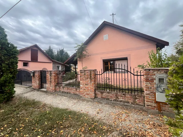 Eladó ház Sarkad, Veress Sándor utca 120 nm