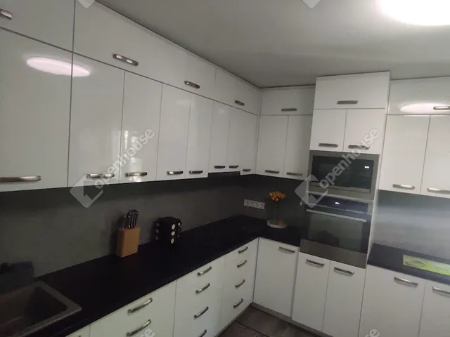 Eladó ház Balatonfüred 180 nm