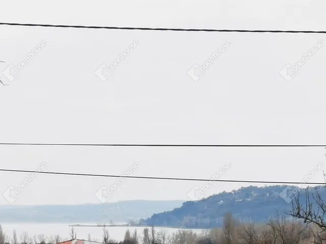 Eladó telek Balatonfüred 1154 nm