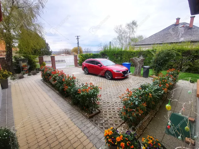 Eladó ház Balatonalmádi, Vörösberény 219 nm