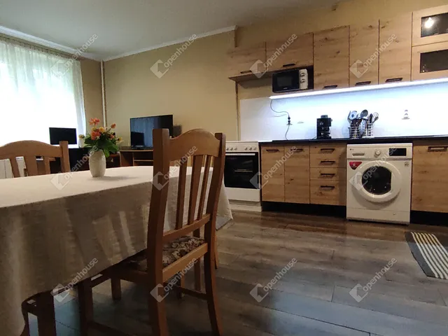 Eladó lakás Veszprém, Jutasi úti lakótelep 42 nm