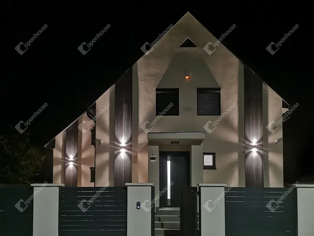 Eladó ház Alsóörs 183 nm