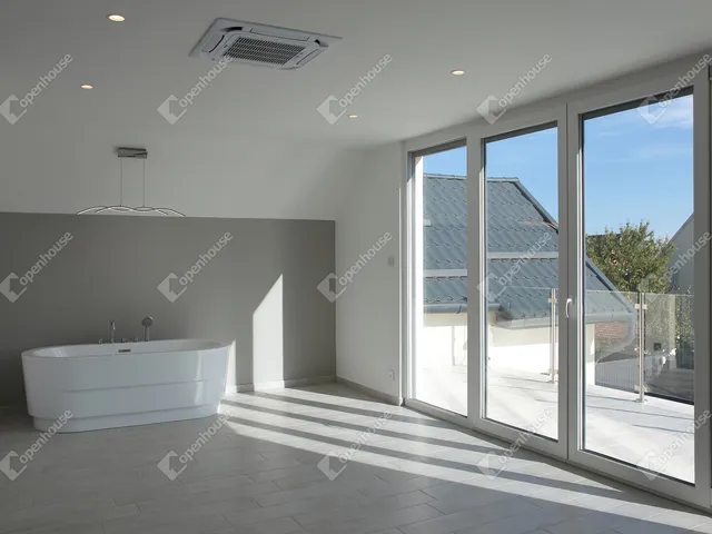 Eladó ház Alsóörs 183 nm