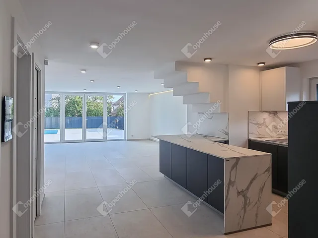 Eladó ház Alsóörs 183 nm