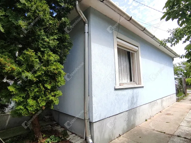 Eladó ház Veszprém, Gyulafirátót 105 nm