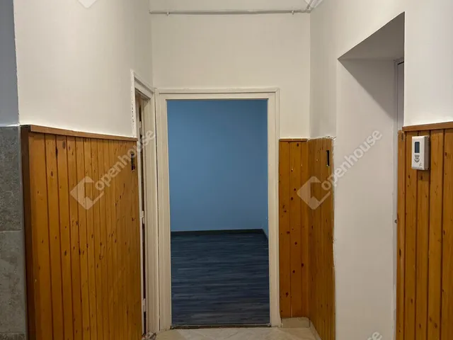 Eladó lakás Balatonfűzfő 54 nm