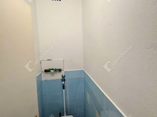 Eladó lakás Veszprém, Újtelep 67 nm