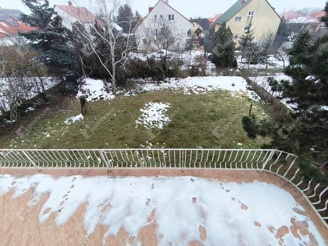 Eladó ház Alsóörs 260 nm