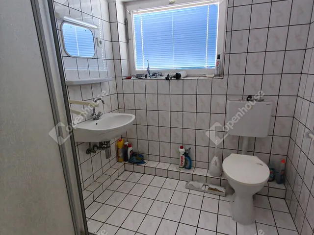 Eladó ház Alsóörs 260 nm