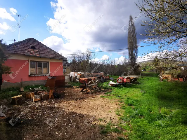 Eladó telek Lesencefalu 20 nm