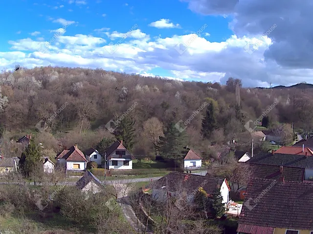 Eladó telek Lesencefalu 20 nm