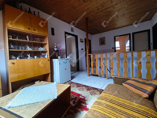 Eladó ház Balatonakali 250 nm