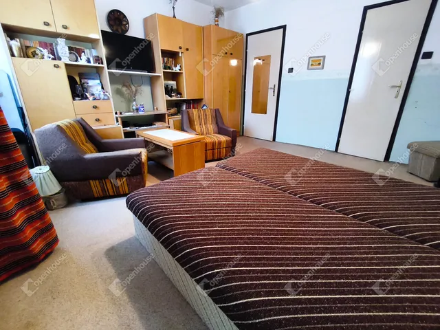 Eladó ház Balatonakali 250 nm