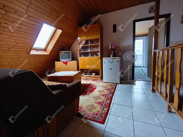 Eladó ház Balatonakali 250 nm