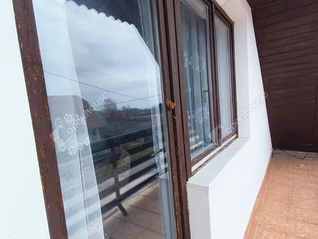 Eladó ház Balatonakali 250 nm