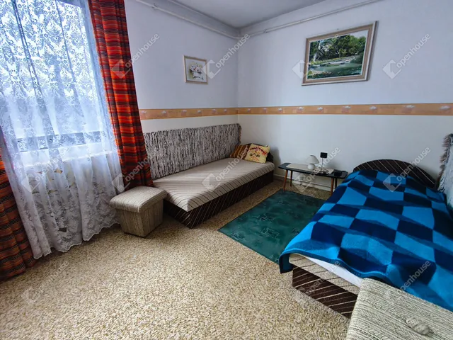 Eladó ház Balatonakali 250 nm