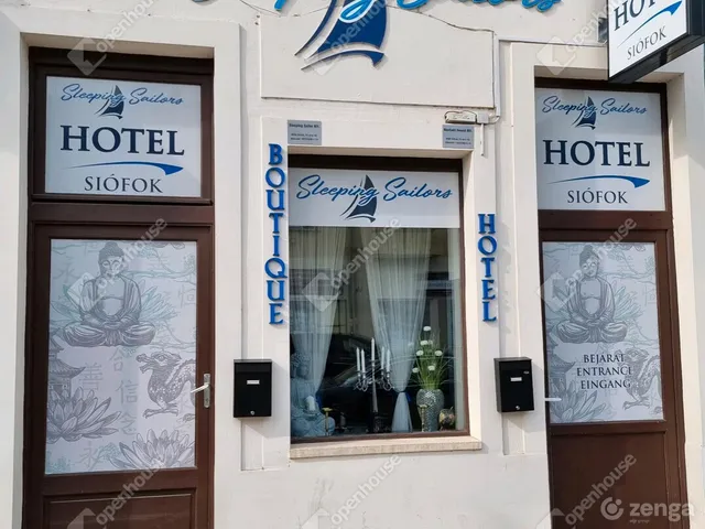 Eladó kereskedelmi és ipari ingatlan Siófok, Belváros 350 nm