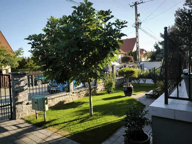 Eladó ház Alsóörs 250 nm